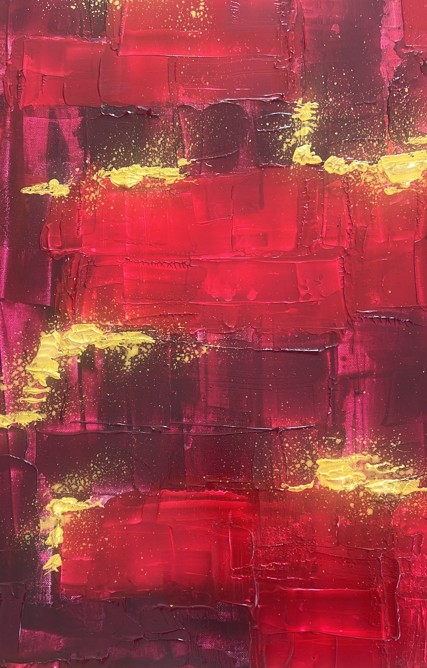 Red, Gold, Bordeaux Minimalism